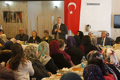 Başkan Zolan kadınlarla buluştu