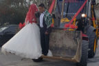 Kepçe gelin arabası oldu