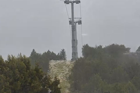 Rüzgar nedeniyle teleferik seferleri durduruldu