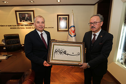 Tavas’tan Başkan Zolan’a teşekkür ziyareti