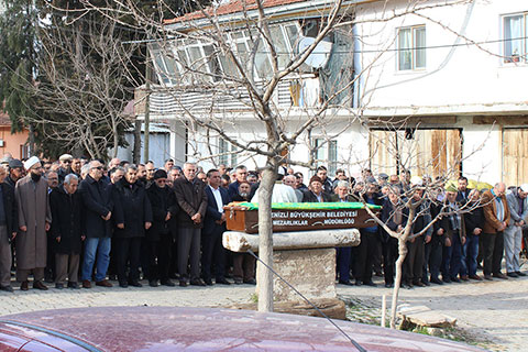 Yukarıseyit muhtarı son yolculuğuna uğurlandı