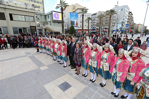 Kadınlar Ata’nın huzurunda