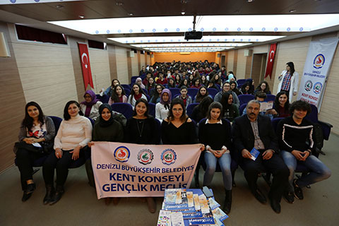 Gençlere Avrupa fırsatları anlatıldı
