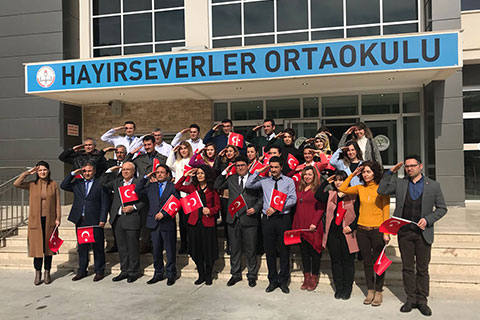 Hayırseverler Ortaokulu’ndan Afrin’e selam