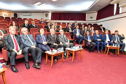 Vali Karahan kaymakamlarla buluştu