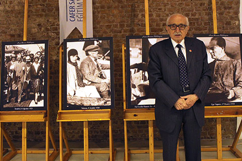 Benazus’tan “Atatürk Fotoğrafları ve Cumhuriyetimizin İlk Anıt Kadınları” sergisi