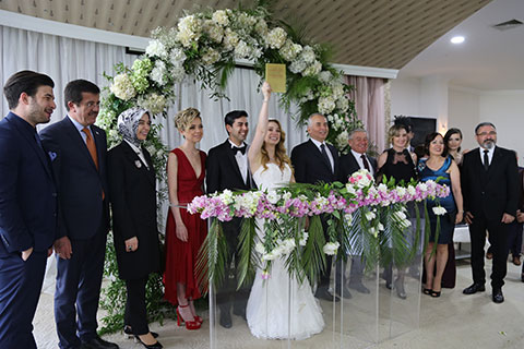 Zeybekci ve Zolan espri üzerine espri patlatınca