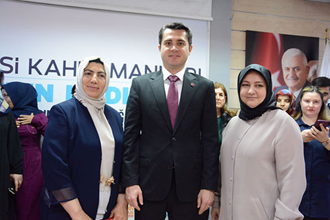 AK PARTİLİ KADINLARDA NÖBET DEĞİŞİMİ