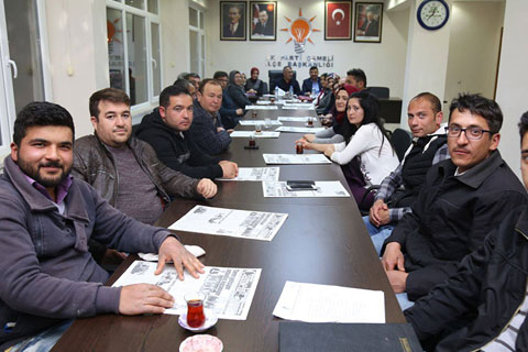 AK PARTİ’DE ÇAMELİ TEŞKİLATI KAPI KAPI DOLAŞACAK