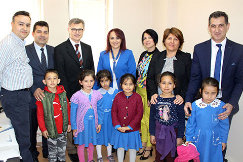 Çardak’ta kadınlara kanser, çocuklara göz taraması