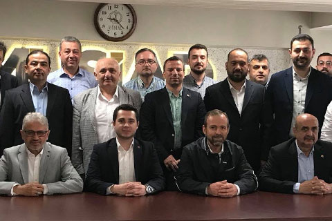 AK Parti’den MÜSİAD’a ziyaret