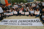 CHP’den oturma eylemi. OHAL değil demokrasi istiyoruz