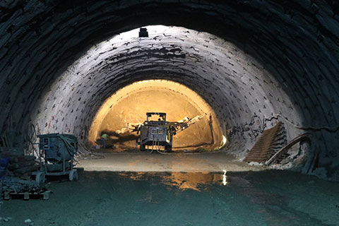Honaz Dağı Tüneli’nde %73’lük bölüm tamamlandı