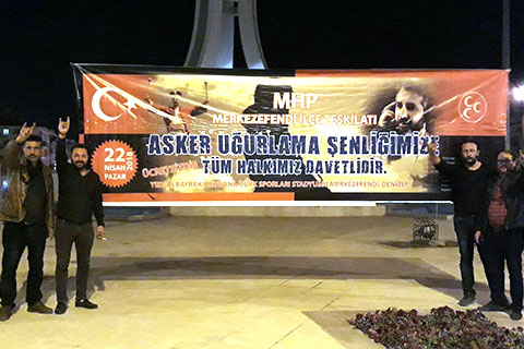 MHP’den askere moral desteği