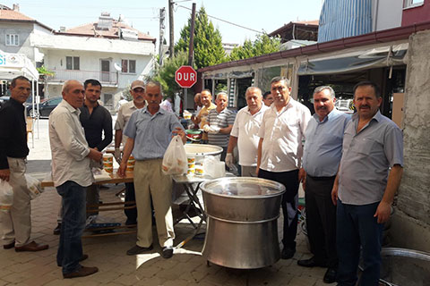 Kayıhan’da şehitler için pilav hayrı