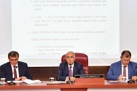 Vali Karahan İİMEK 2018 toplantısında işadamlarına seslendi
