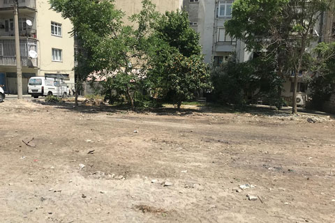 Tarihi konağın arsası dümdüz edildi
