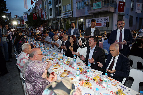 GELENEKSEL İFTAR SOFRASI AKKONAK’TA KURULDU
