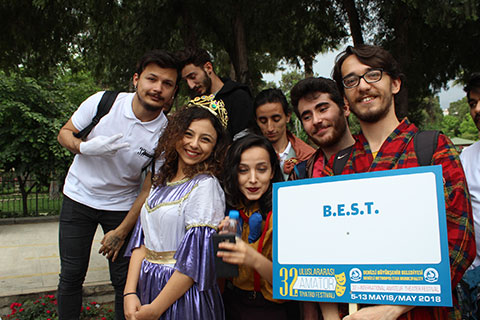 32. Uluslararası Amatör Tiyatro Festivali başladı