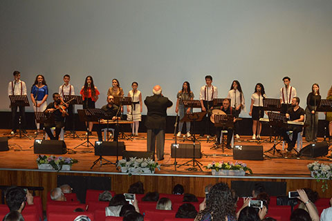 Gençlik korosundan ilk konser