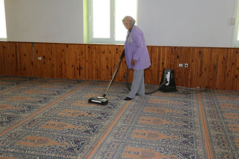 Çameli’de camilerde Ramazan temizliği