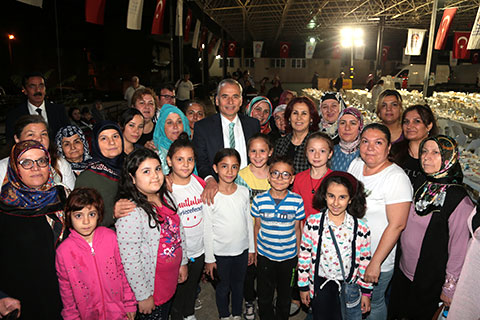 Değirmenönü’ne iftar sofrası kuruldu