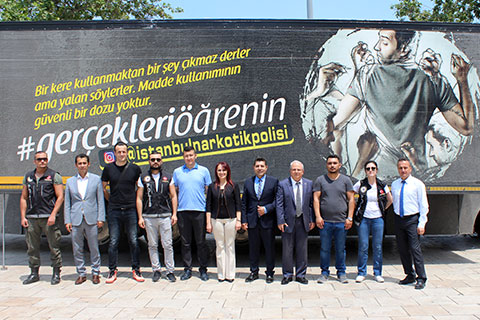 Öztürk Narkotik TIR’ını ziyaret etti