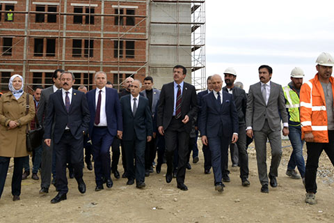 Sarayköy TOKİ’de kuralar çekiliyor