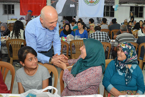 İlçe nüfusu kadar iftar verdi