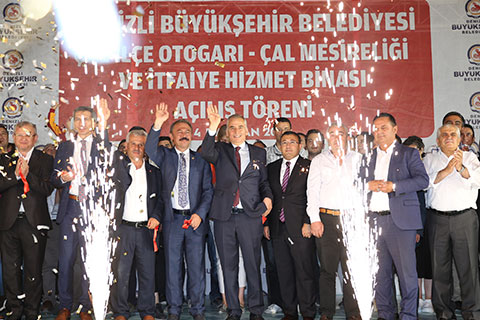 İlçe otogarı, itfaiye hizmet binası, Çal Mesireliği hizmete açıldı.