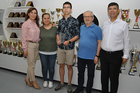 PEV mezunundan anlamlı davranış