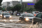 Yağmur Denizli’yi esir aldı. Şiddetli yağmur etkili oluyor