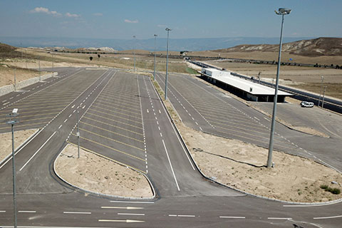 Kamyon ve TIR garajı tamamlandı