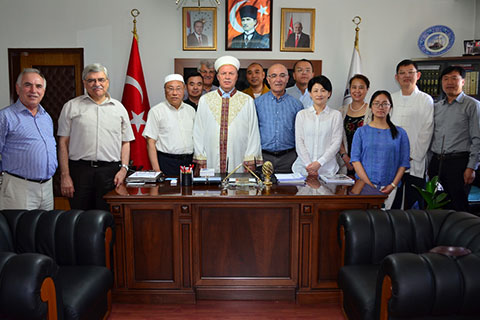 Çinlilerden Müftü Aşık’a ziyaret