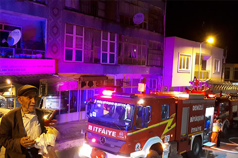 Kale’de çıkan yangında ev kullanılamaz hale geldi