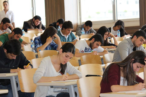 Üniversiteye girecek öğrenciler 2. perdeyi tamamladı