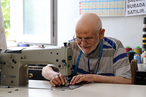 80 yıldır aynı işi yapıyor
