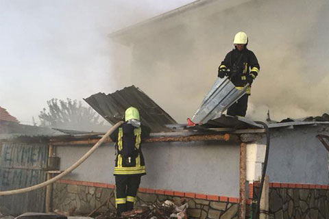 BAKLAN’DA SAMANLIK YANGINI