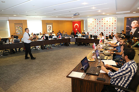 DENİB Akademi’den müşteri bulma teknikleri