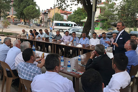 Tin’den ilçelerde bayramlaşma turu