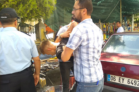 Polisten kaçan sürücüsü pazar yerinde yakalandı