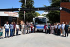 Çivrilli balıkçı kadınlar ağ örüyor