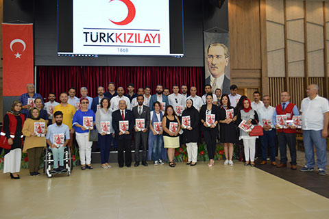 “Kızılay” Dergisi okurlarıyla buluştu