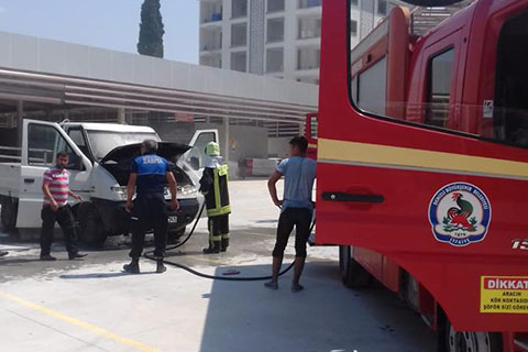 Sarayköy’de araç yangını