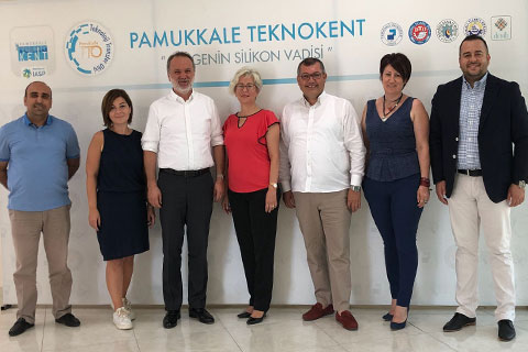 İş dünyası tecrübelerini öğrencilere aktardı
