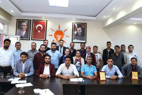 AK Partili gençlerden vefa buluşması