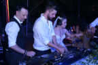 Damat düğününde DJ’lik yaptı