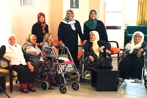 Aile ve Dini Rehberlik Bürosu Huzurevi’ni ziyaret etti
