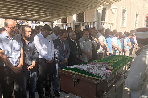 Daire Başkanı anneannesini kaybetti