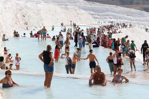UNESCO Dünya Mirası Listesi’ndeki Pamukkale rekora doymuyor
